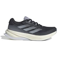 Dieser vielseitige Laufschuh von adidas liefert dir den perfekten Mix aus Halt und Komfort. Die Dreamstrike+ Zwischensohle dämpft jeden deiner Schritte. Und die Dual Density Support Rods sind so konzipiert