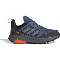 Mit diesem adidas Wanderschuh haben es kleine Abenteurer auf Entdeckungsreise besonders bequem. Das leichte Running-Design ist strapazierfähig und bietet optimalen Halt und Traktion auf rutschigem Fels und Matsch. Die RAIN.RDY Technologie hält kleine Füße bei nassen Bedingungen warm und trocken. Die Traxion Außensohle bietet zudem guten Grip auf nassem Untergrund. ADIDAS Kinder Multifunktionsschuhe TERREX Trailmaker RAIN.RDY im INTERSPORT-Onlineshop bestellen. Material: Material-Mix. Hochwertige Sportartikel und funktionale wie trendige Sportbekleidung für Damen