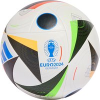 Fußball Euro24 Com – robuster Matchball - Der Fußball Euro24 Com überzeugt mit einer guten Ballkontrolle und einer geringen Wasseraufnahme. Die thermisch geklebte