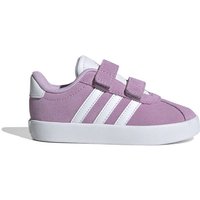 Bereit fürs nächste Abenteuer. Dieser adidas Schuh für Babys und Kleinkinder kommt mit verstellbaren Klettverschlüssen für einfaches An- und Ausziehen. Sein Synthetik-Obermaterial