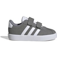 Bereit fürs nächste Abenteuer. Dieser adidas Schuh für Babys und Kleinkinder kommt mit verstellbaren Klettverschlüssen für einfaches An- und Ausziehen. Sein Synthetik-Obermaterial